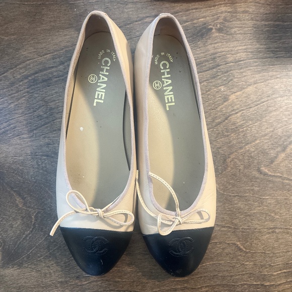 CHANEL Shoes - Chanel Ballet Flats